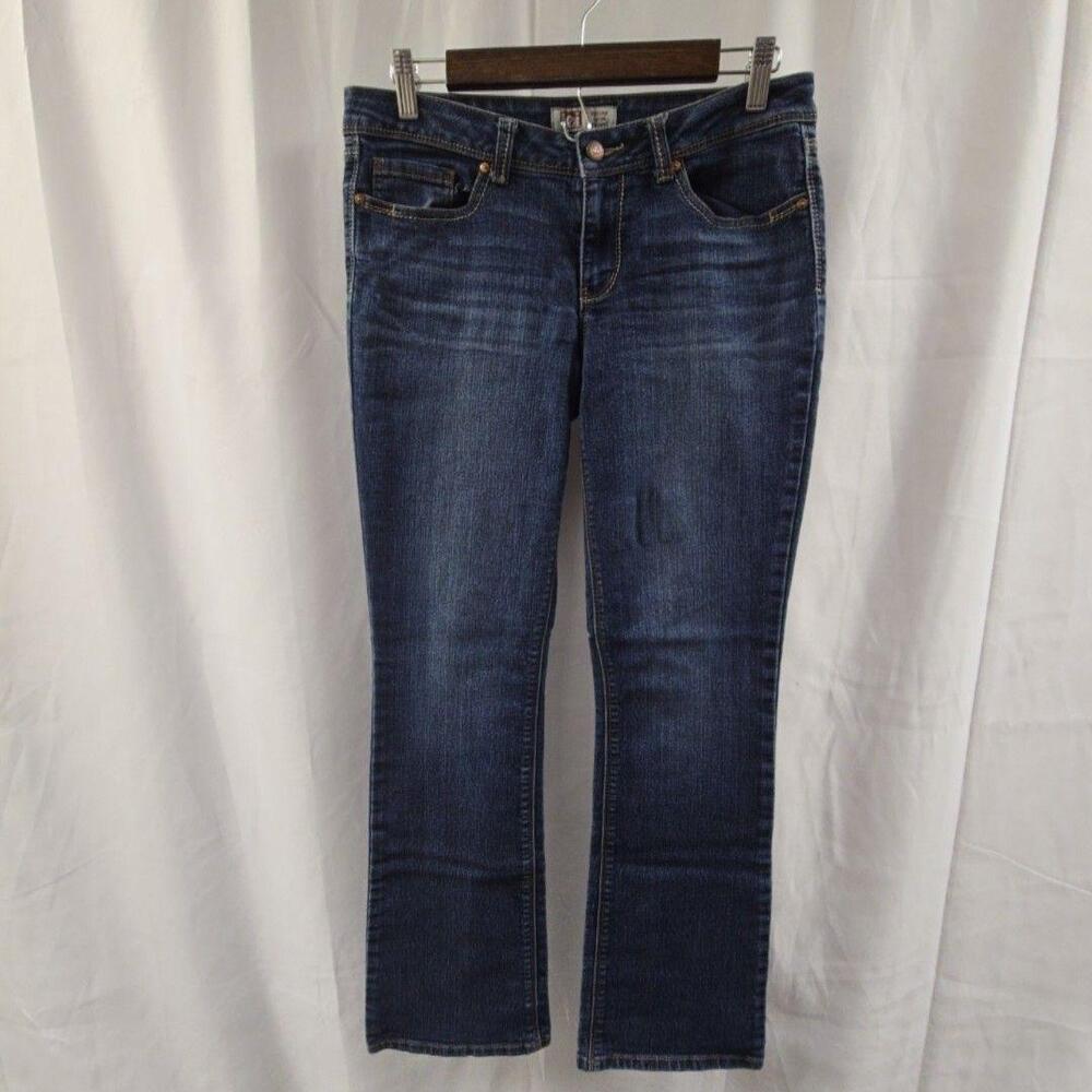 LEI Ashley Jeans Juniors 9 Blue Medium Wash Low Rise Slim Bootcut Stretch Denim